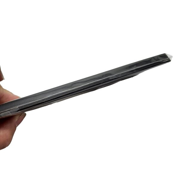 Flatyz Handmade European Flat Candle Red Car Christmas Presents Blue Red NWT - Picture 8 of 11